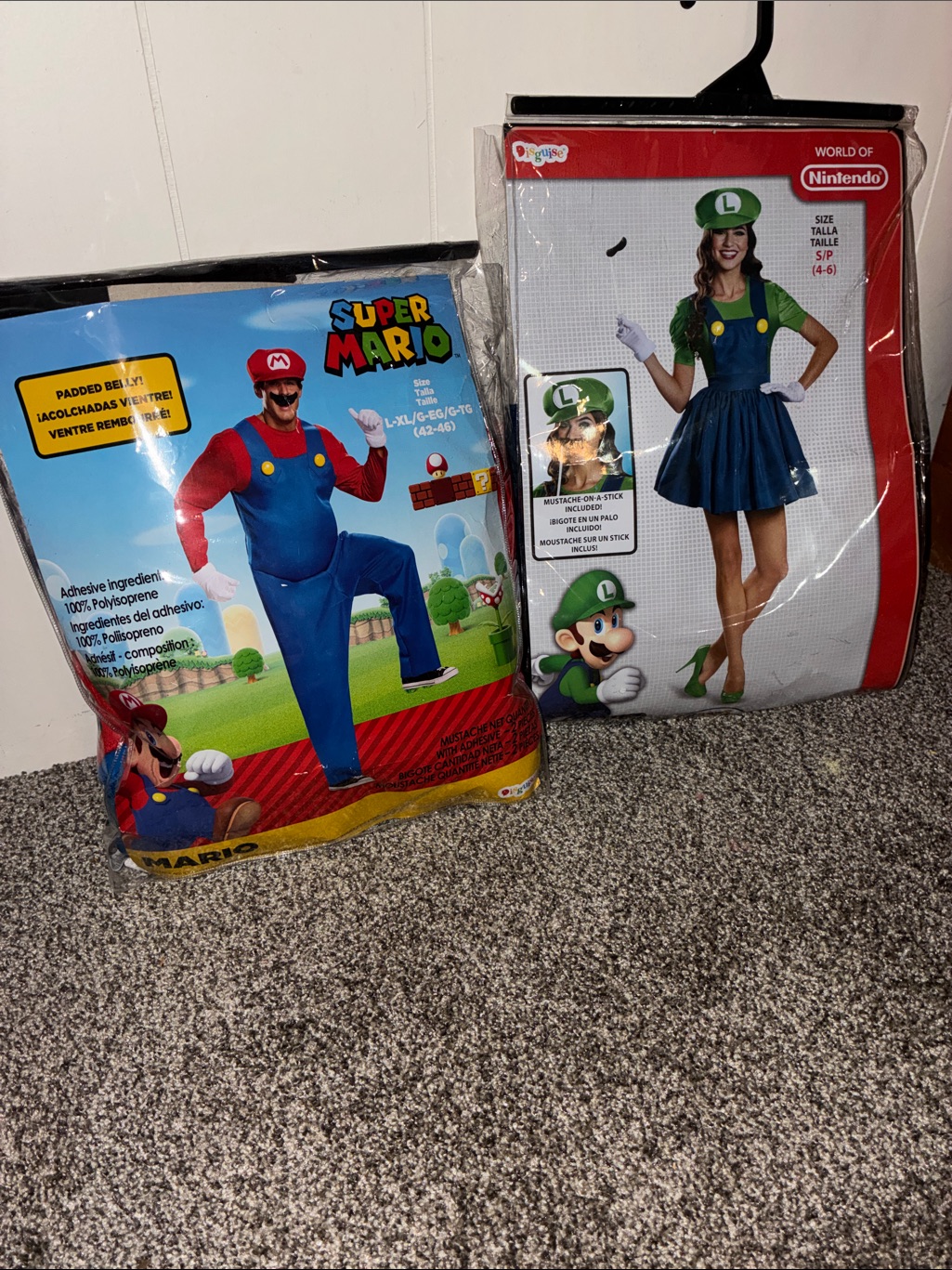 Couples Costumes Mario And Luigi